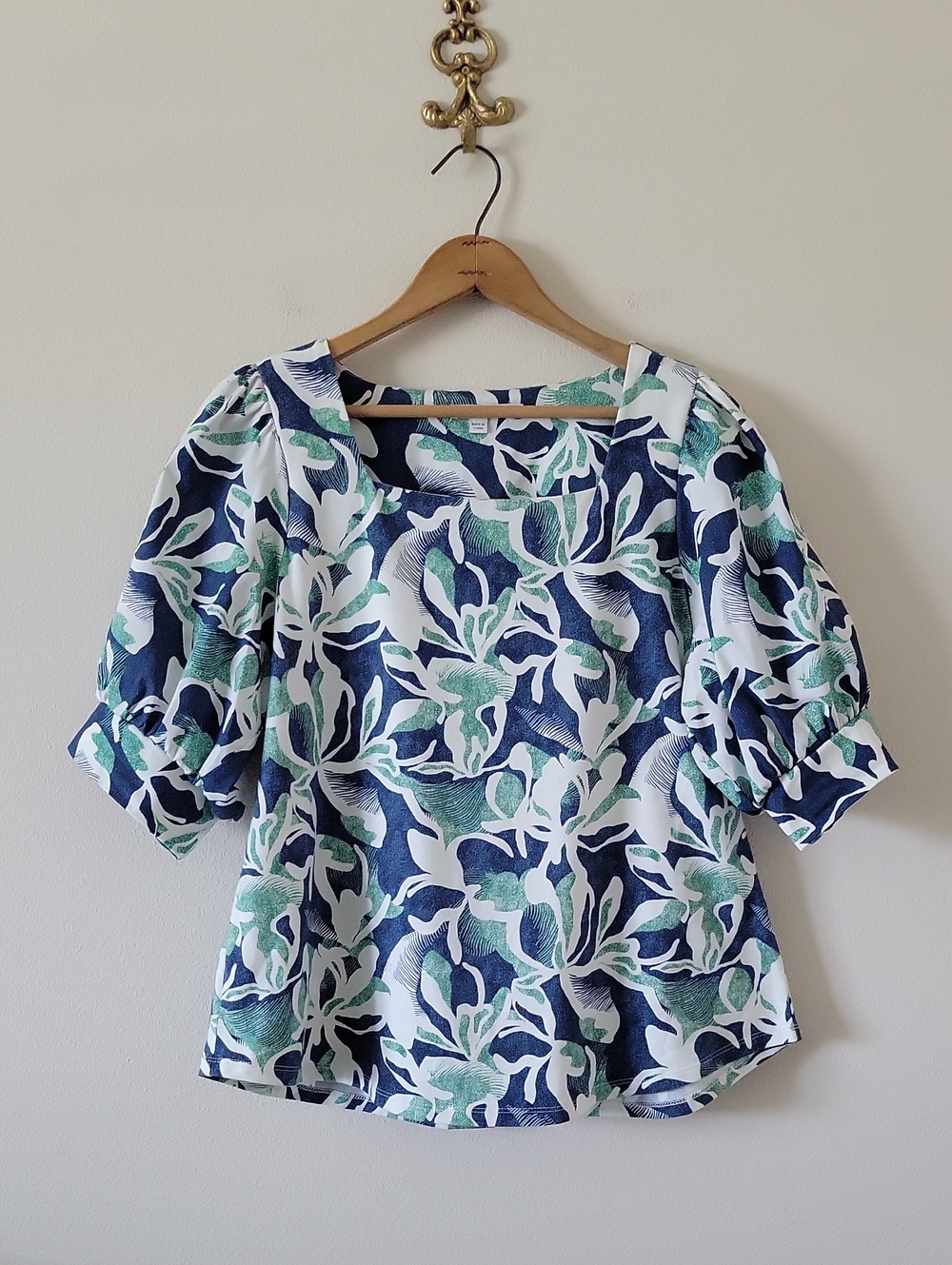 Chico's Blue Green Puff Sleeve Square Neck Top Size Large‎
